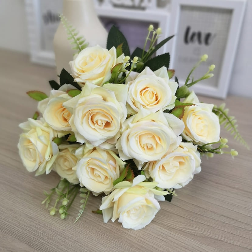 Искусственные цветы в Краснодаре | Цветы искусственные «Розы острые», молочно-персиковые, букет