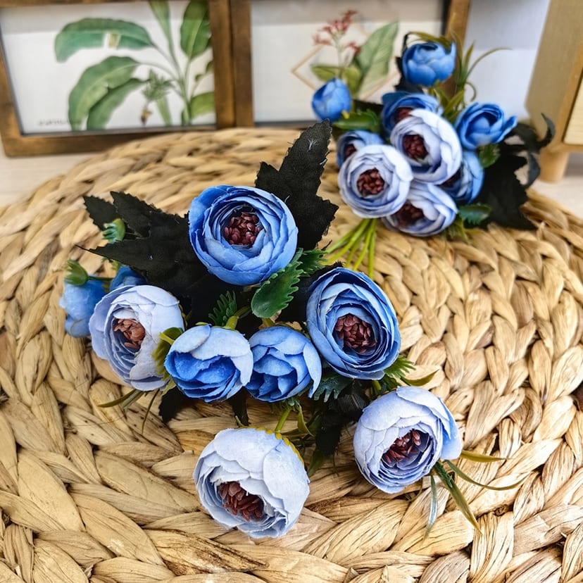 Искусственные цветы в Краснодаре | Цветы искусственные «Камелии», голубые, букет